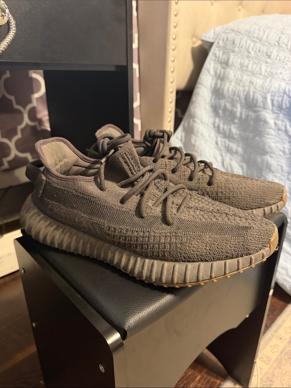 Yeezy Knit Low-Top Sneakers in Dark Brown